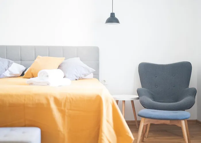 Wally Apartments By Flat White - With Elevator